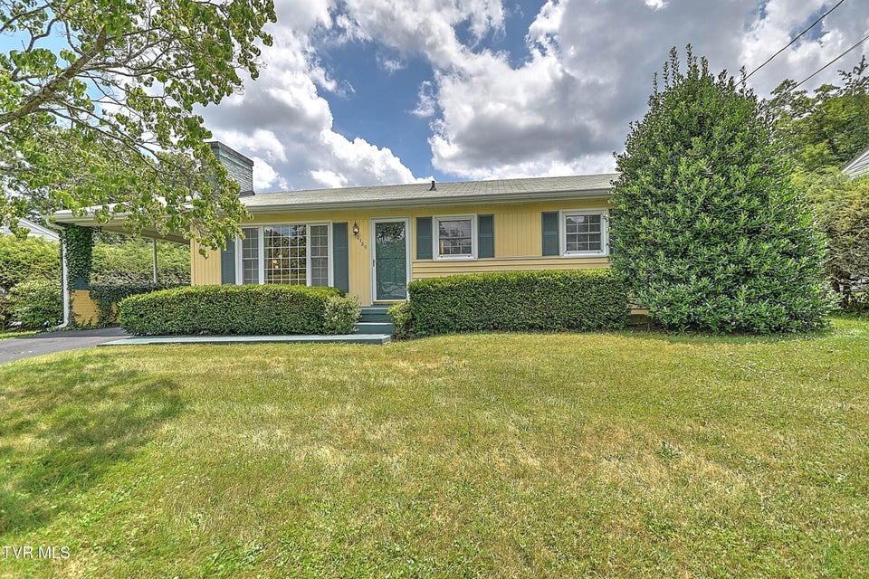 Photo #3: 2120 Osborne Street