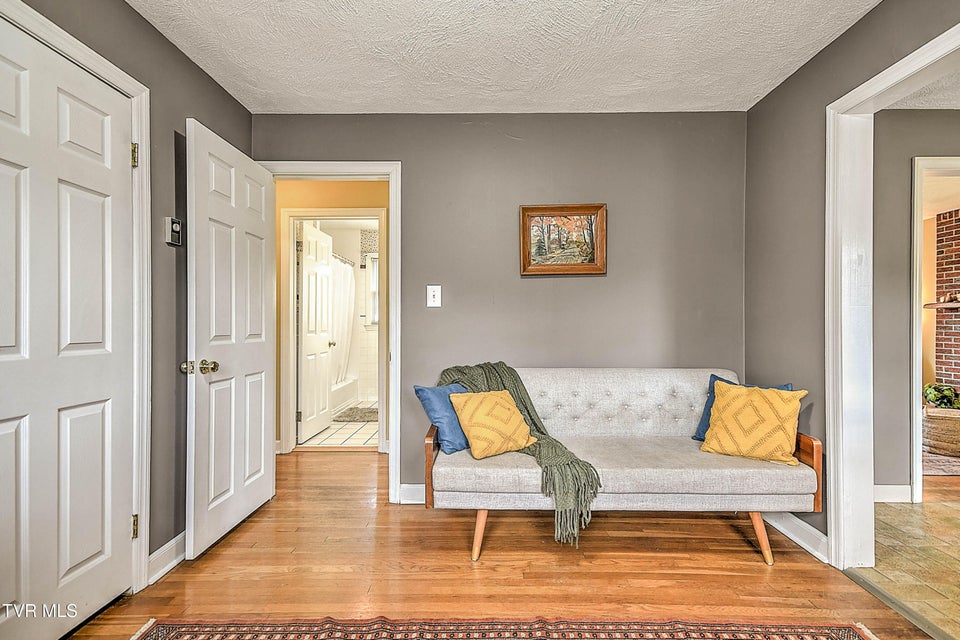 Photo #20: 2120 Osborne Street
