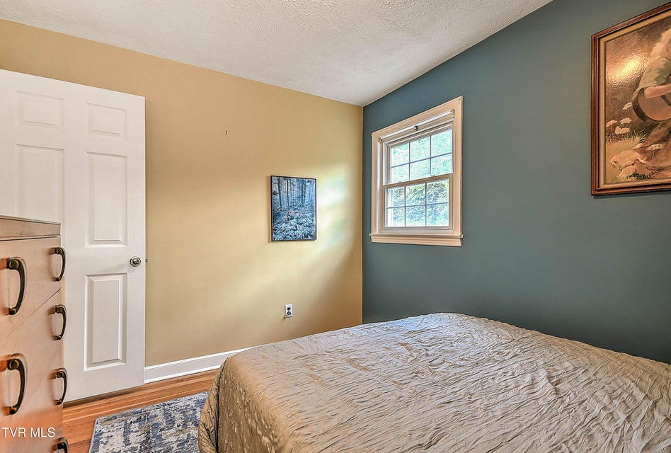 Photo #27: 2120 Osborne Street