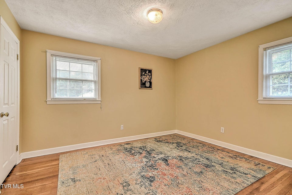 Photo #28: 2120 Osborne Street