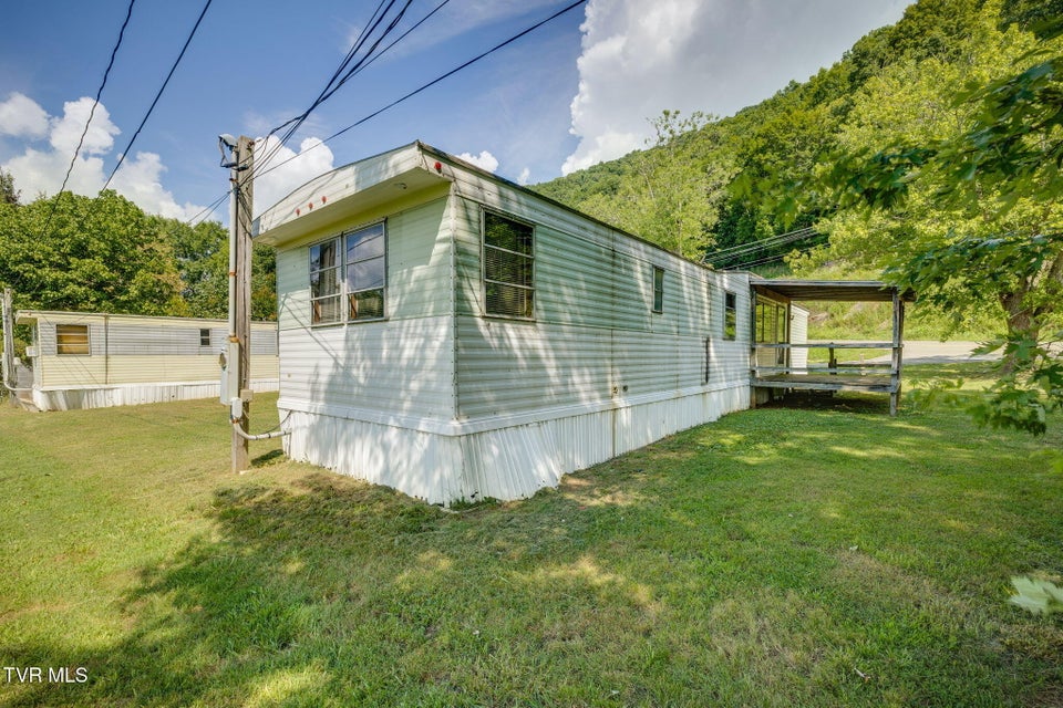 Photo #5: 1108 &1112 Walnut Drive
