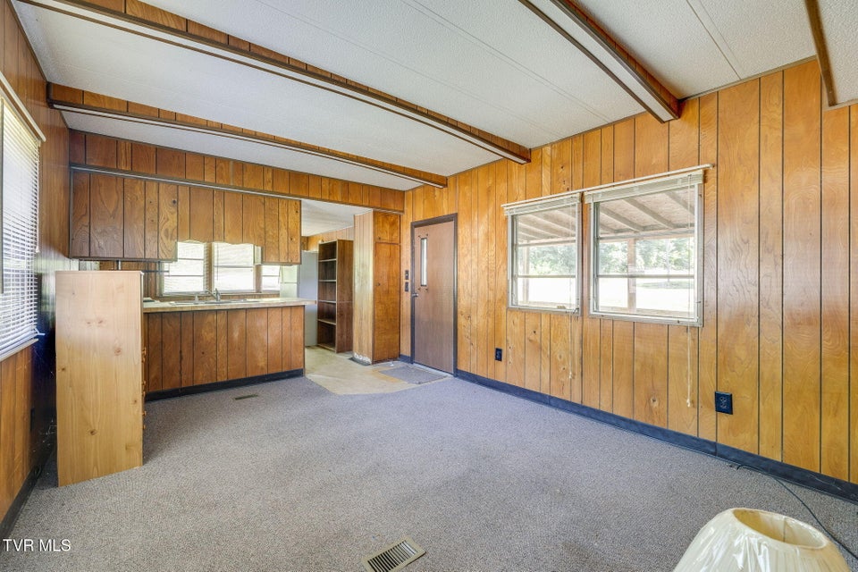 Photo #11: 1108 &1112 Walnut Drive