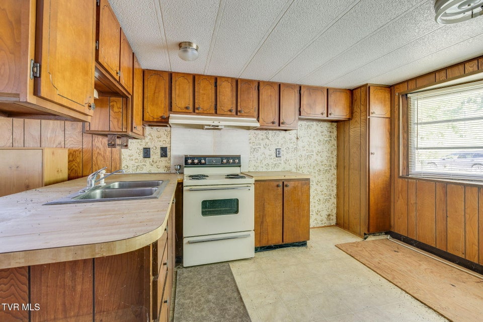 Photo #14: 1108 &1112 Walnut Drive