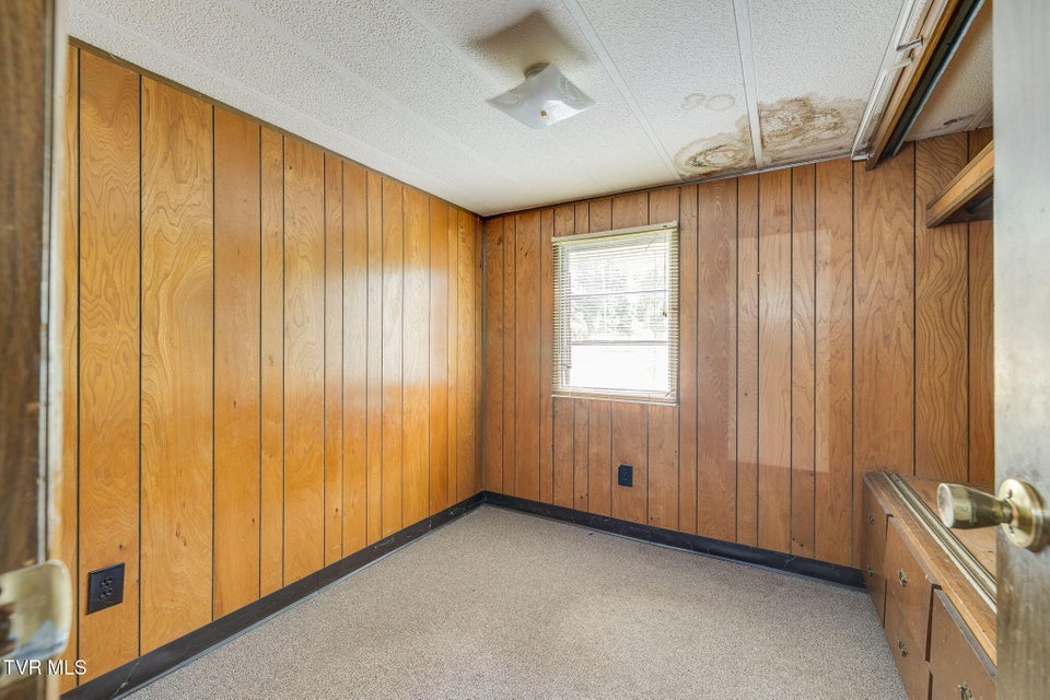 Photo #21: 1108 &1112 Walnut Drive