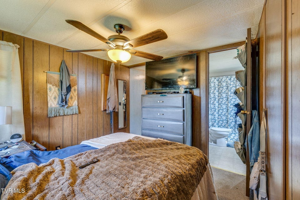 Photo #36: 1108 &1112 Walnut Drive
