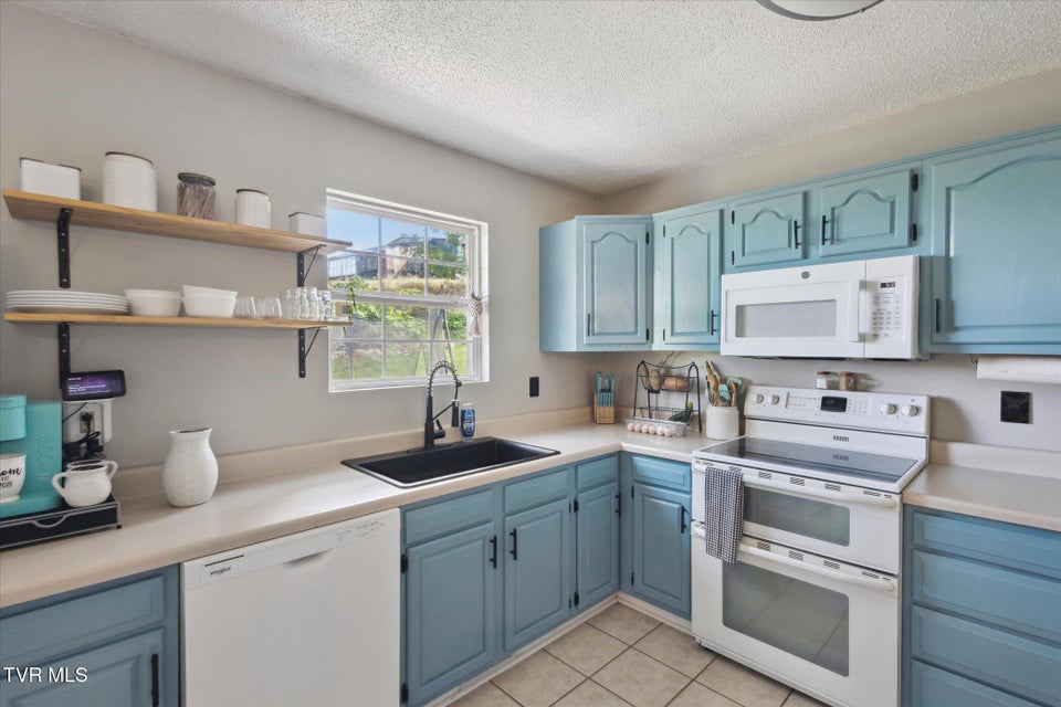 Photo #11: 26252 Beech Circle