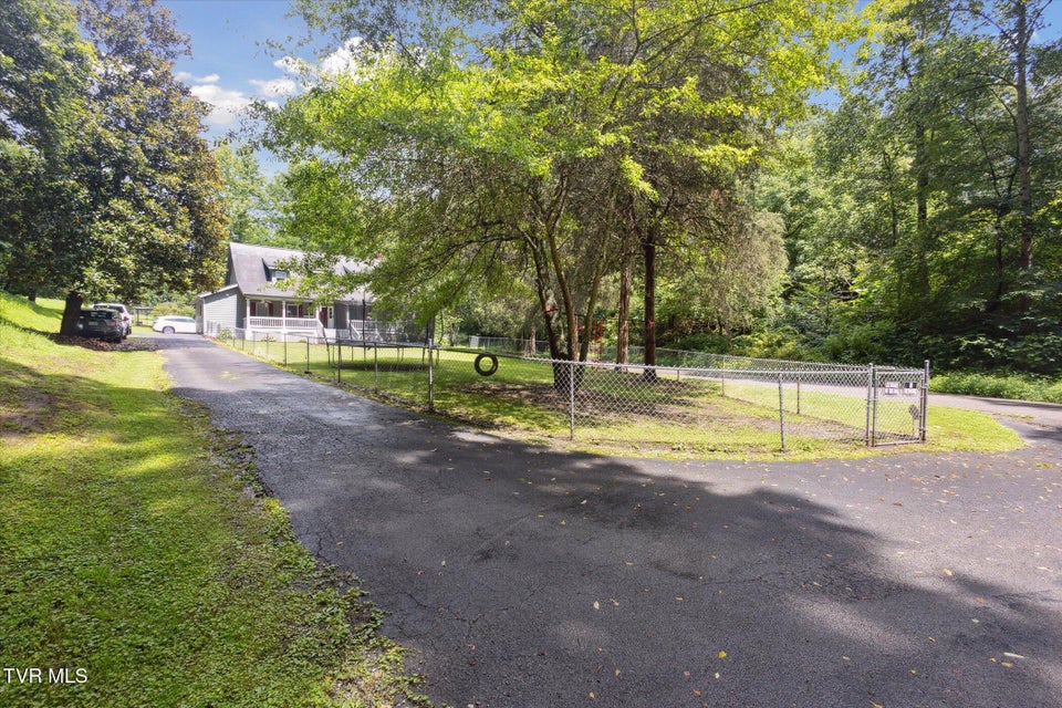 Photo #4: 4879 Back Valley Road