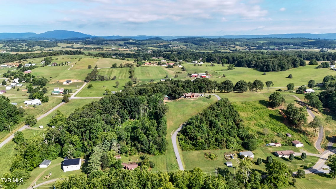 Photo #78: 133 Hartmantown Road