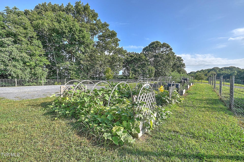Photo #8: 133 Hartmantown Road