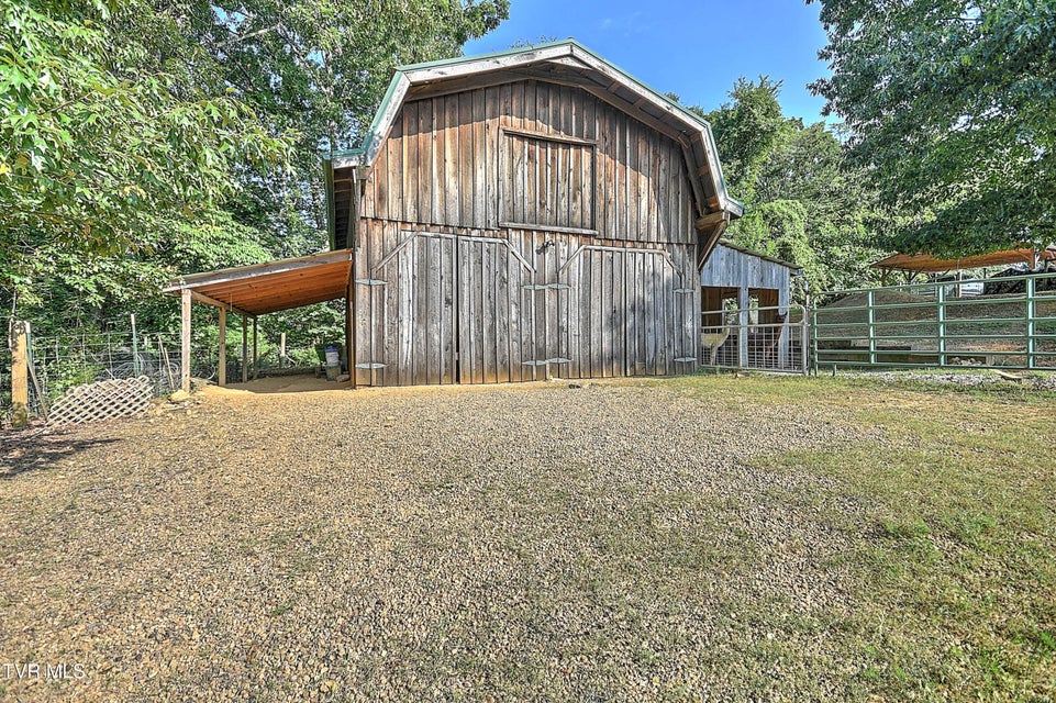 Photo #58: 133 Hartmantown Road
