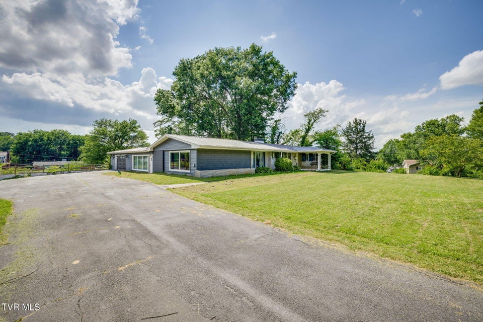 Photo #3: 225 Dogwood Lane