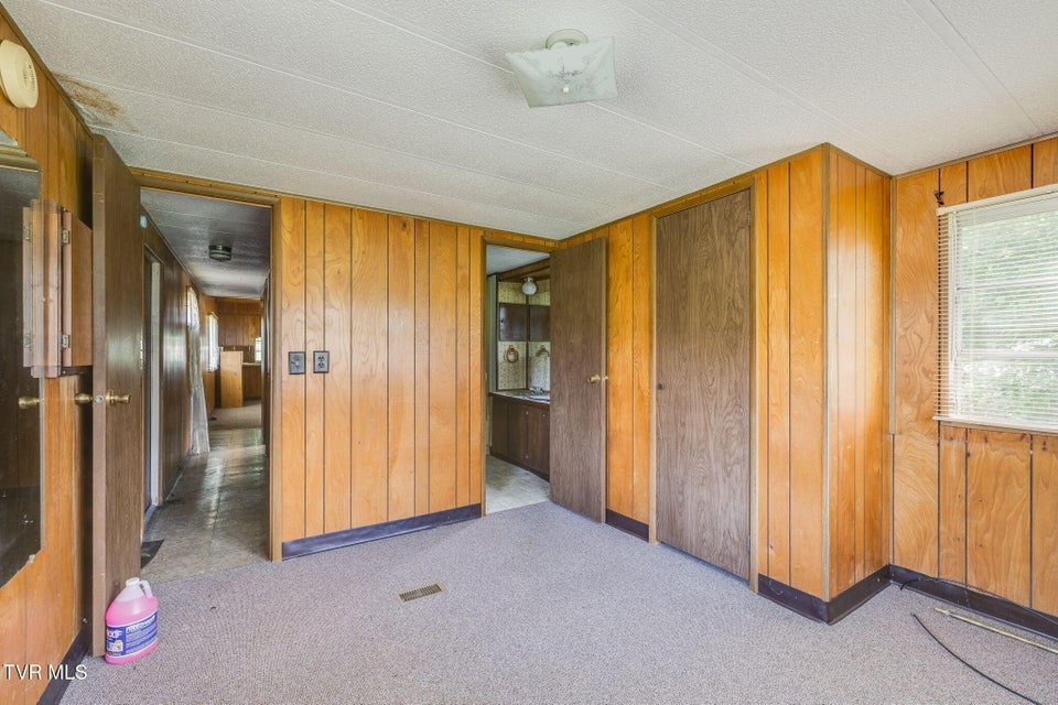 Photo #17: 1108 &1112 Walnut Drive