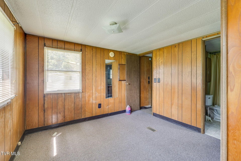 Photo #18: 1108 &1112 Walnut Drive