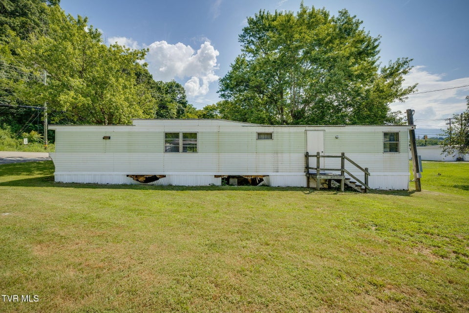 Photo #25: 1108 &1112 Walnut Drive