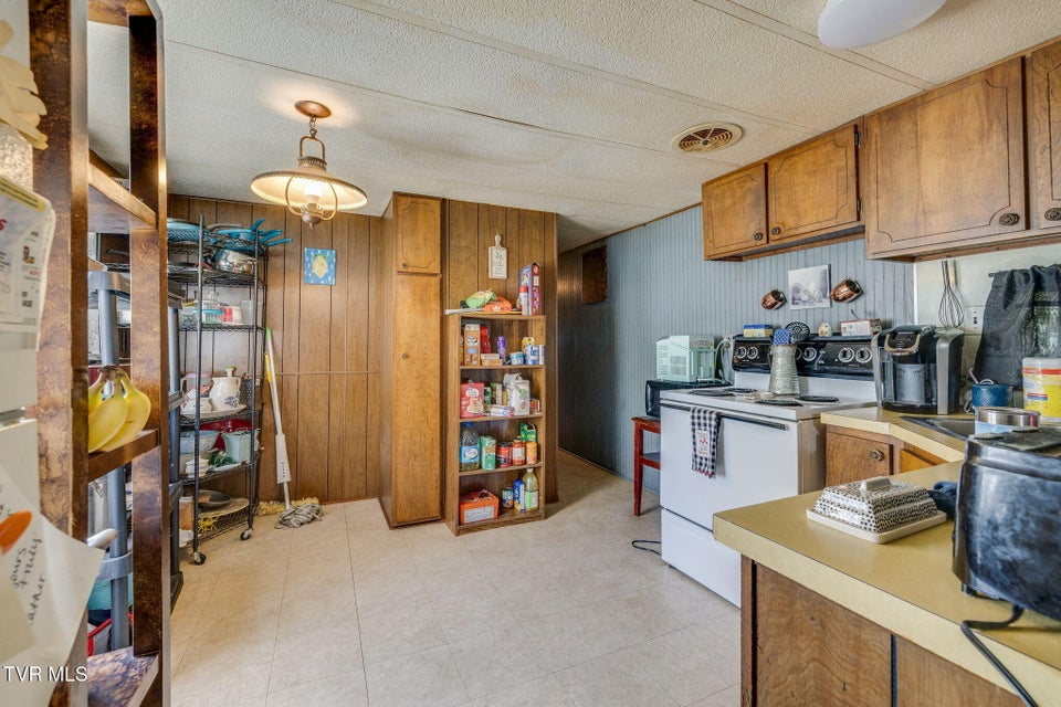 Photo #31: 1108 &1112 Walnut Drive