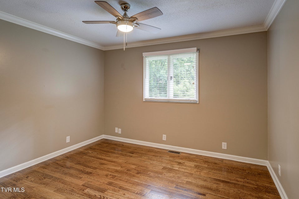 Photo #34: 115 Shadyrest Drive