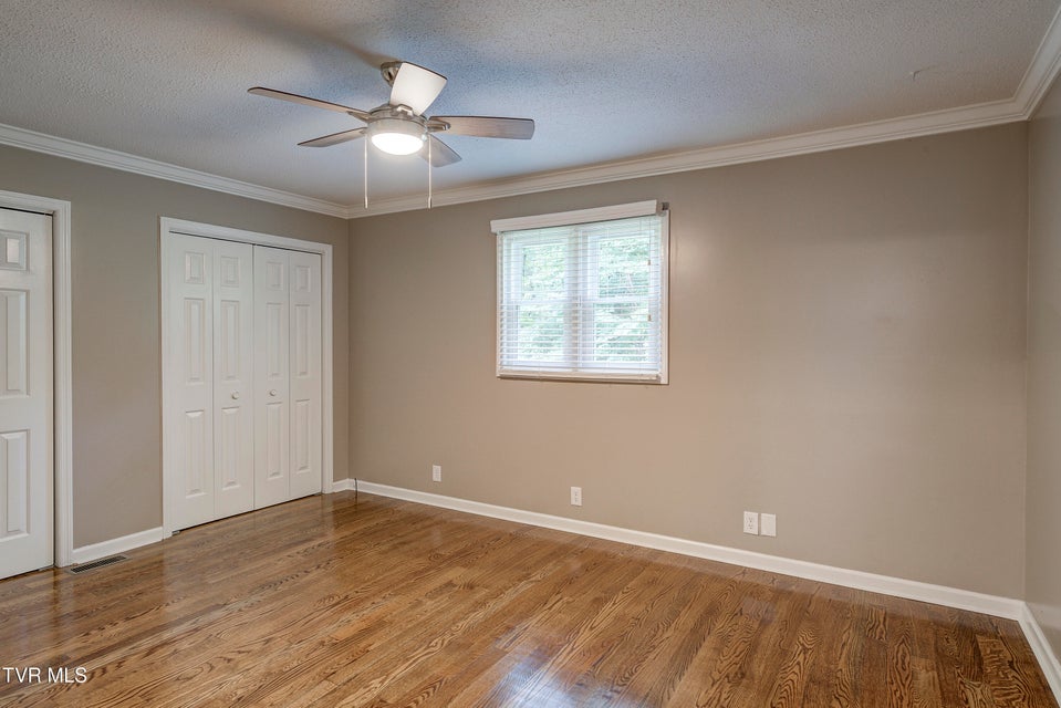 Photo #39: 115 Shadyrest Drive