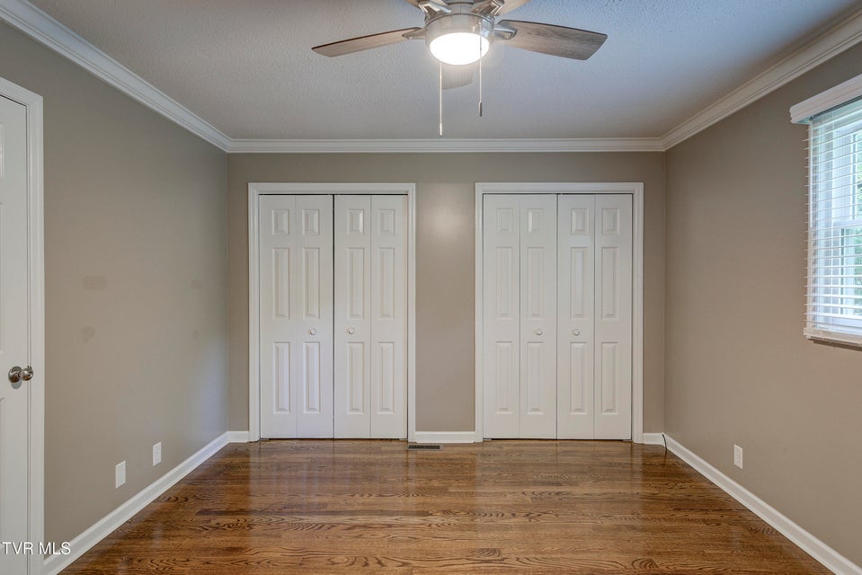 Photo #40: 115 Shadyrest Drive