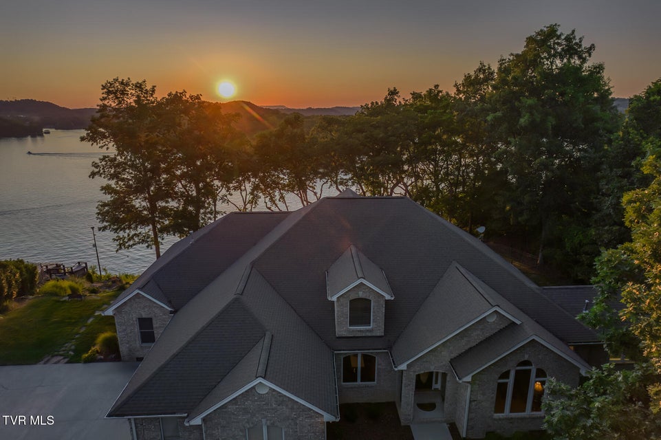 Photo #6: 620 Harbor Point Drive
