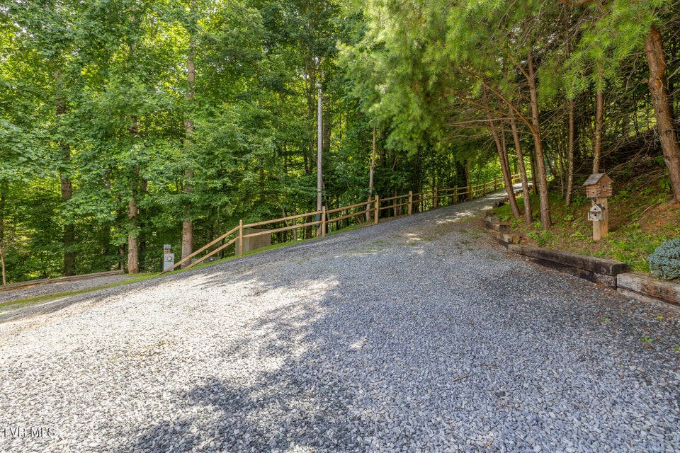 Photo #33: 408 Eagle Ridge Road