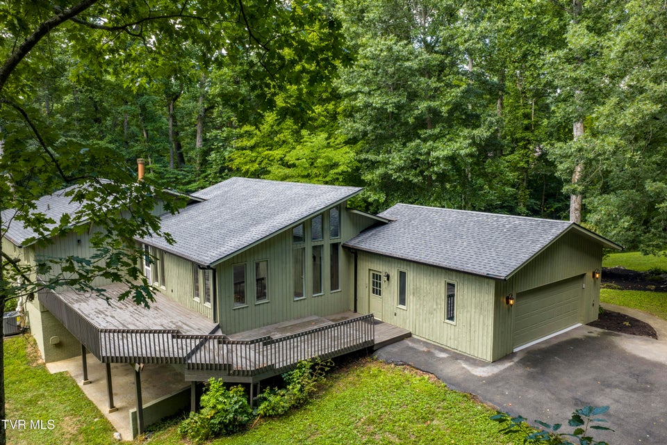 Photo #4: 115 Shadyrest Drive