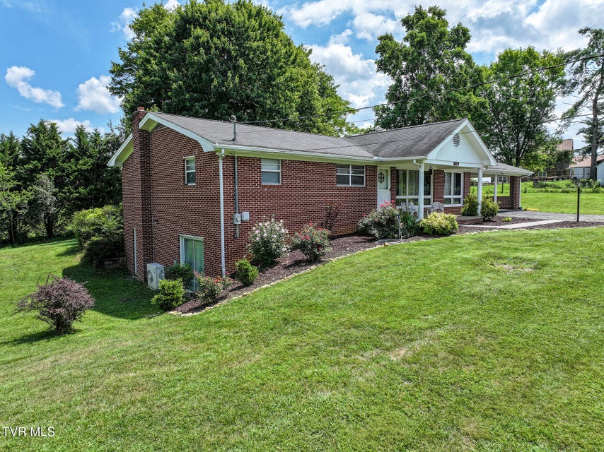 Photo #2: 186 Garland Road