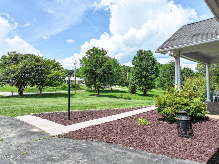 Photo #6: 186 Garland Road