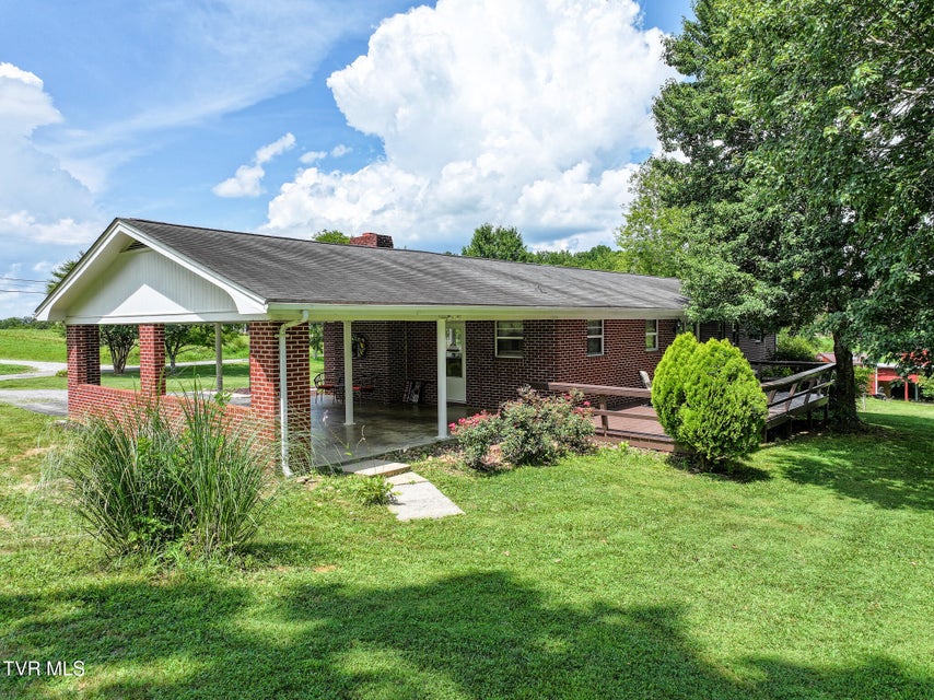 Photo #8: 186 Garland Road