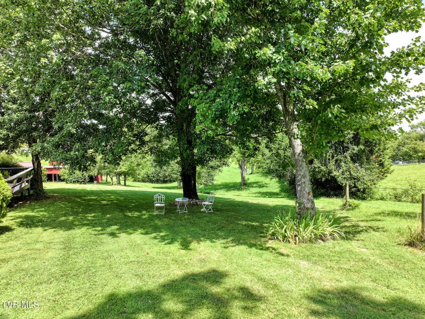 Photo #39: 186 Garland Road