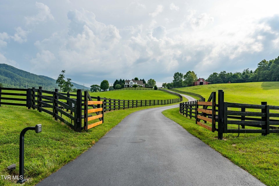 Photo #7: 2294 Dry Creek Road