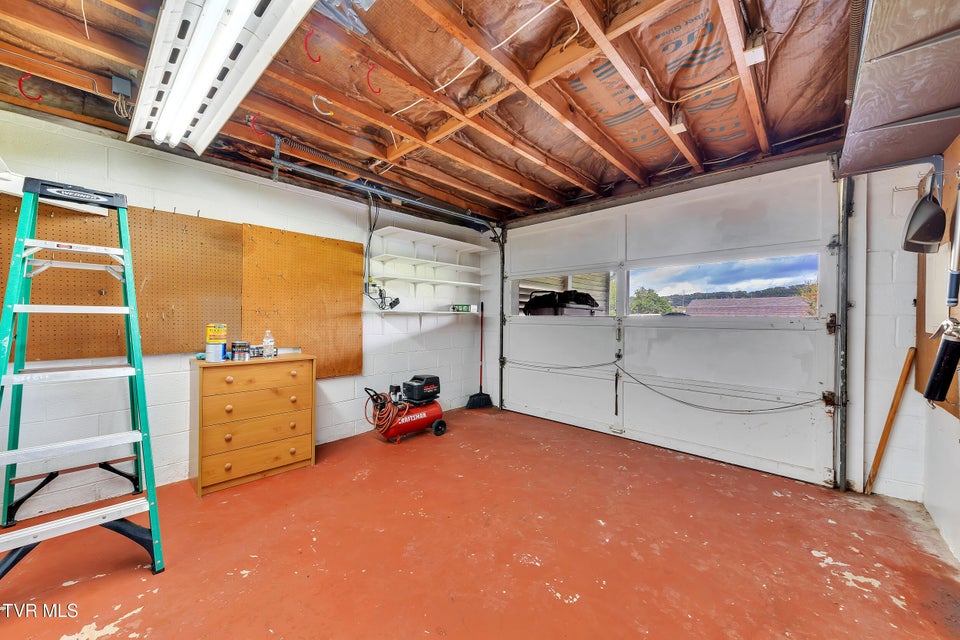 Photo #33: 113 Virginia Drive