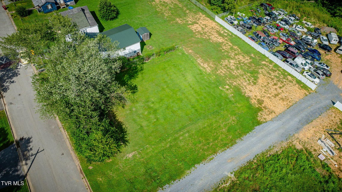 Photo #8: 1700 Millard Street