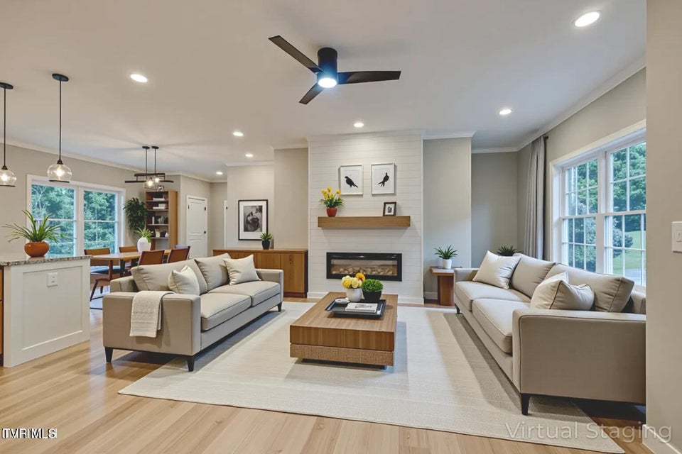Photo #8: 129 Stratton Place