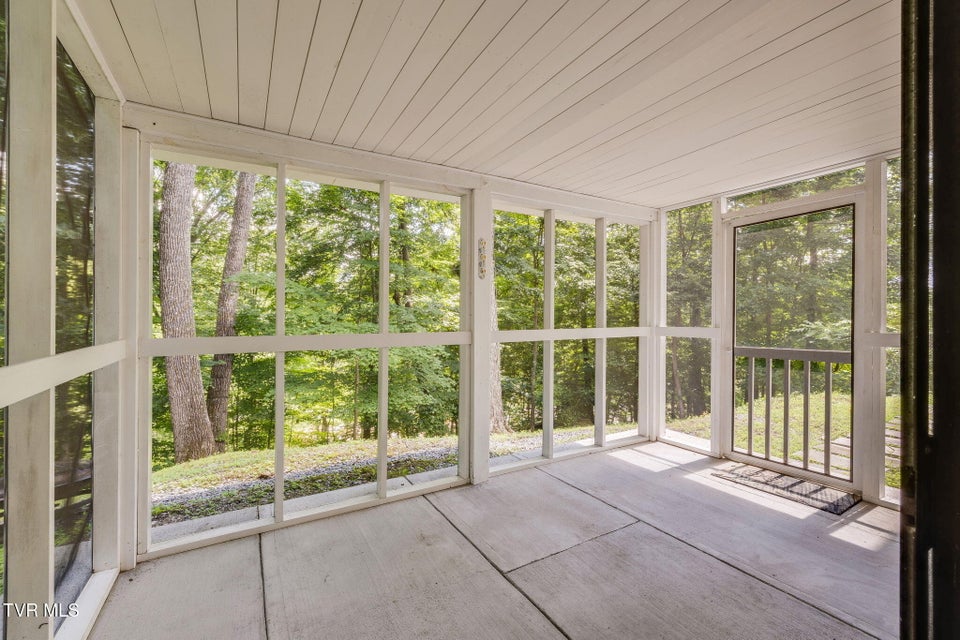 Photo #35: 312 Sourwood Hills Road
