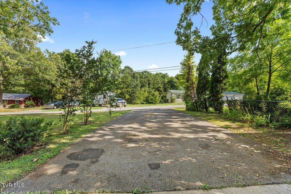 Photo #34: 4032 Ridge Road