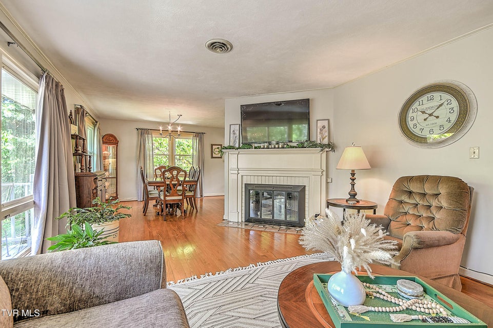 Photo #8: 104 Ridgecrest Drive