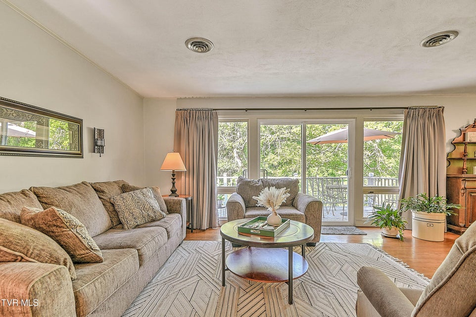 Photo #9: 104 Ridgecrest Drive