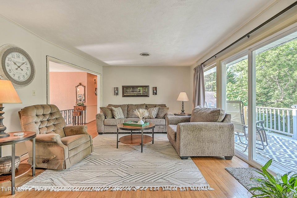 Photo #10: 104 Ridgecrest Drive