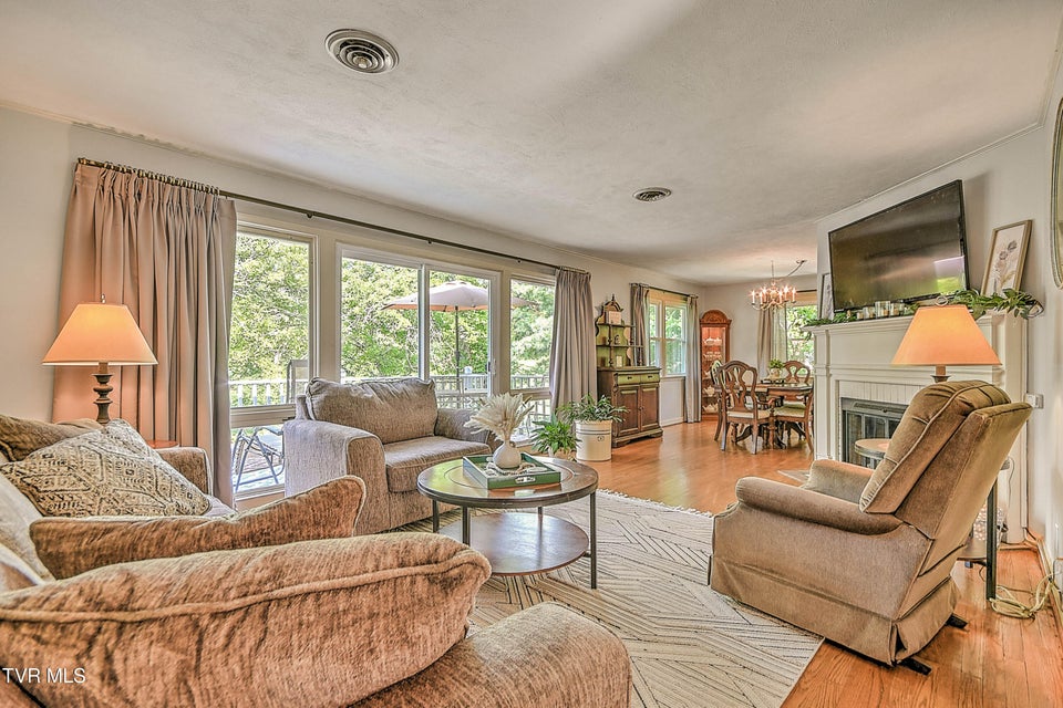 Photo #12: 104 Ridgecrest Drive
