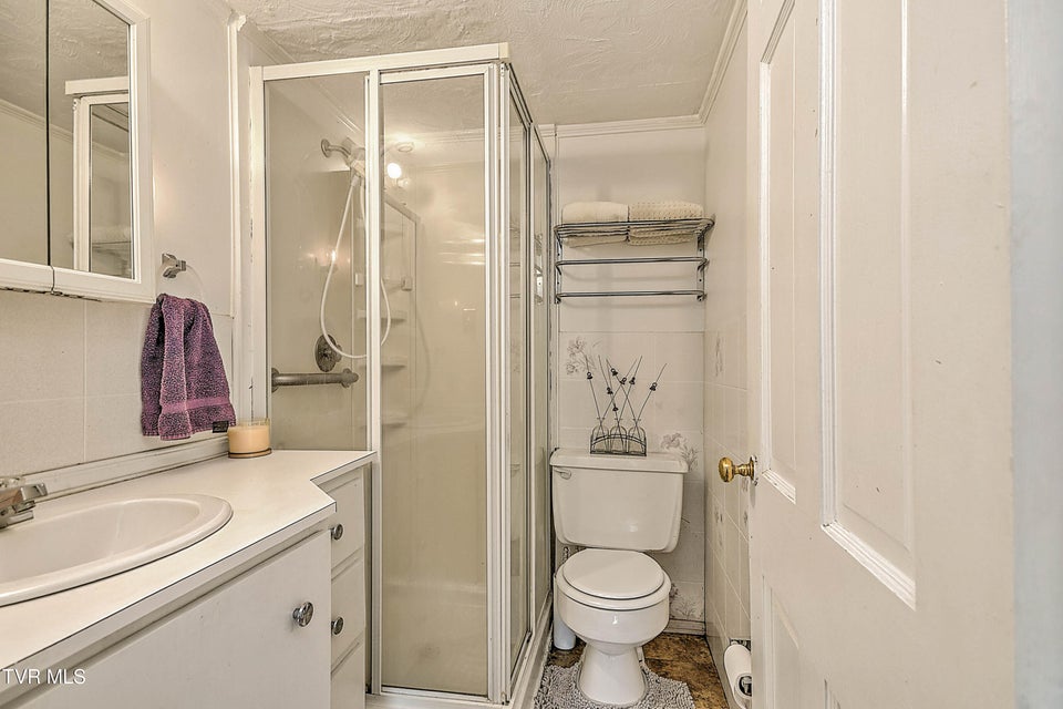 Photo #45: 104 Ridgecrest Drive