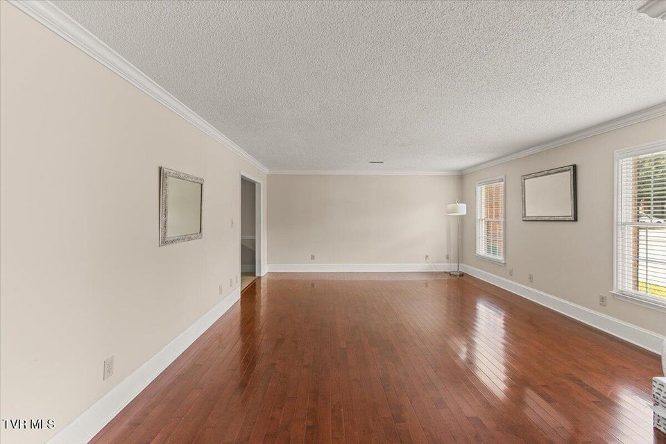 Photo #9: 2734 East Oakland Ave