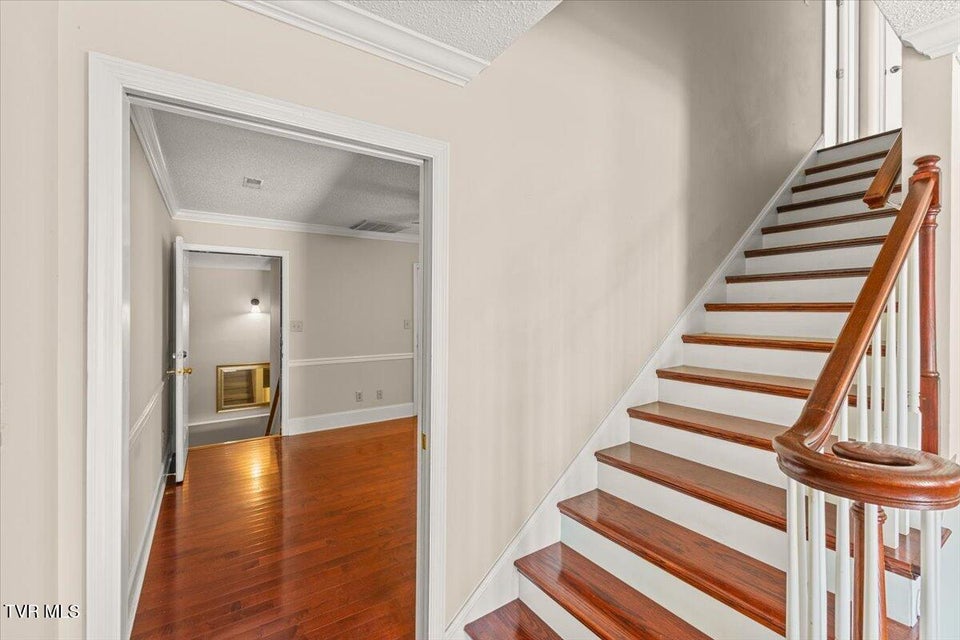 Photo #16: 2734 East Oakland Ave