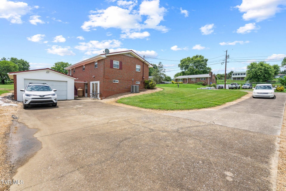 Photo #4: 152 Goddard Drive