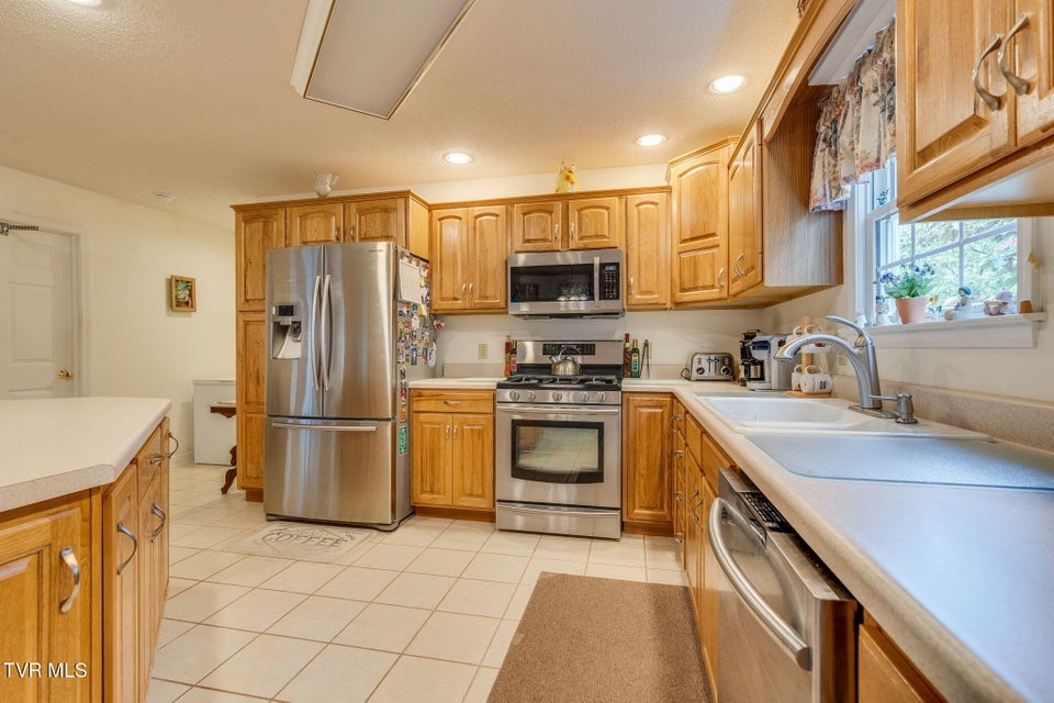 Photo #13: 204 Amber Drive