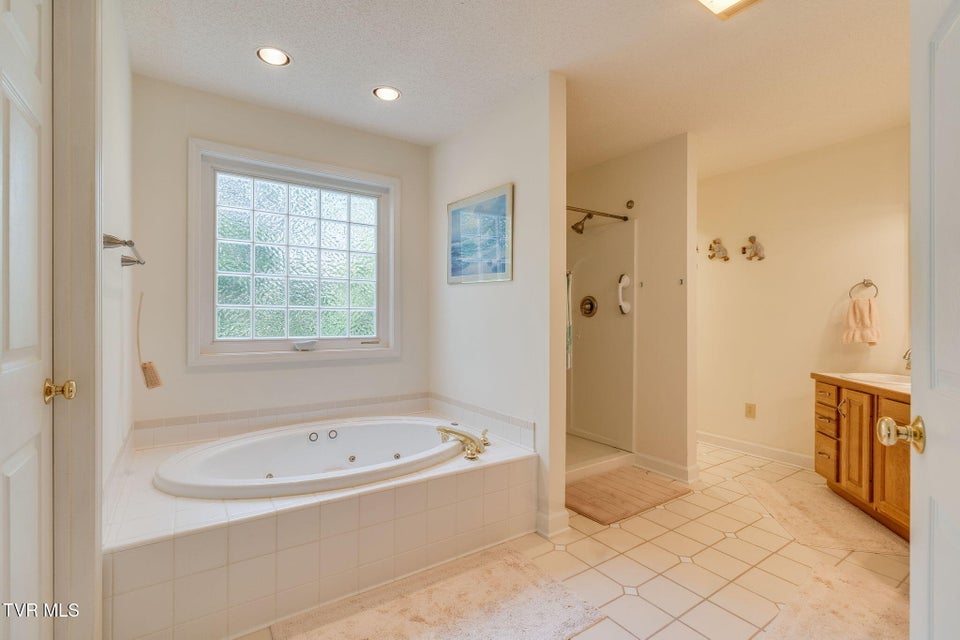 Photo #25: 204 Amber Drive
