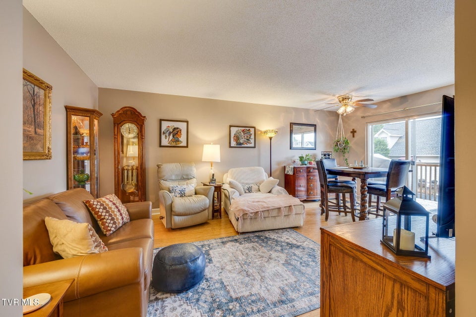 Photo #5: 103 Hallbrook Drive