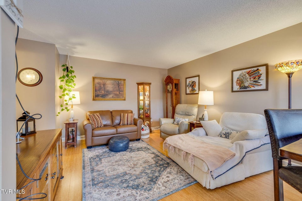 Photo #8: 103 Hallbrook Drive