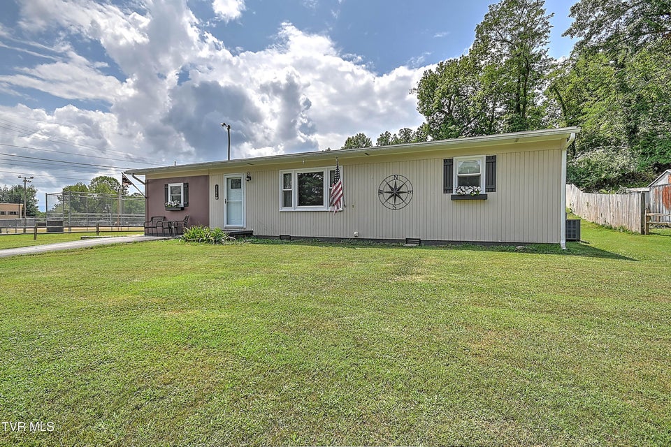 Photo #4: 1106 Cedar Street