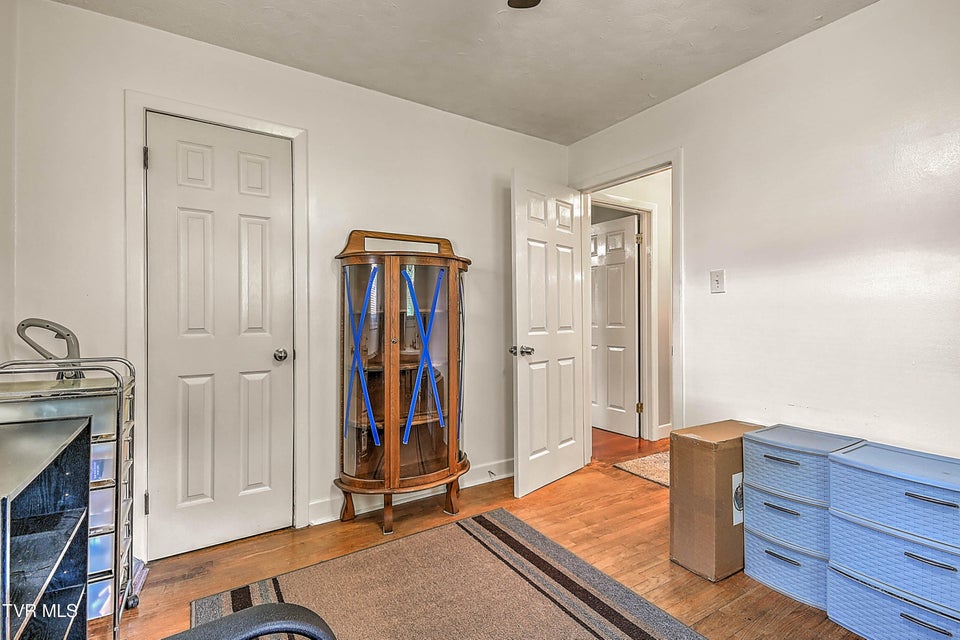 Photo #20: 1106 Cedar Street