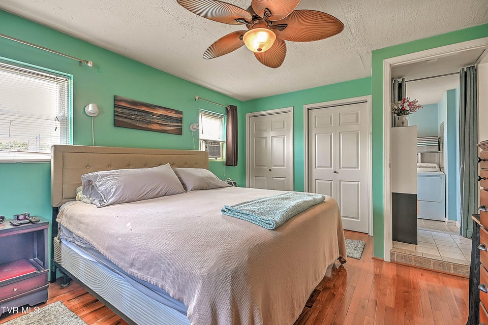 Photo #26: 1106 Cedar Street
